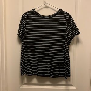 Loose Jersey-Knit Tulip-Back Performance Top